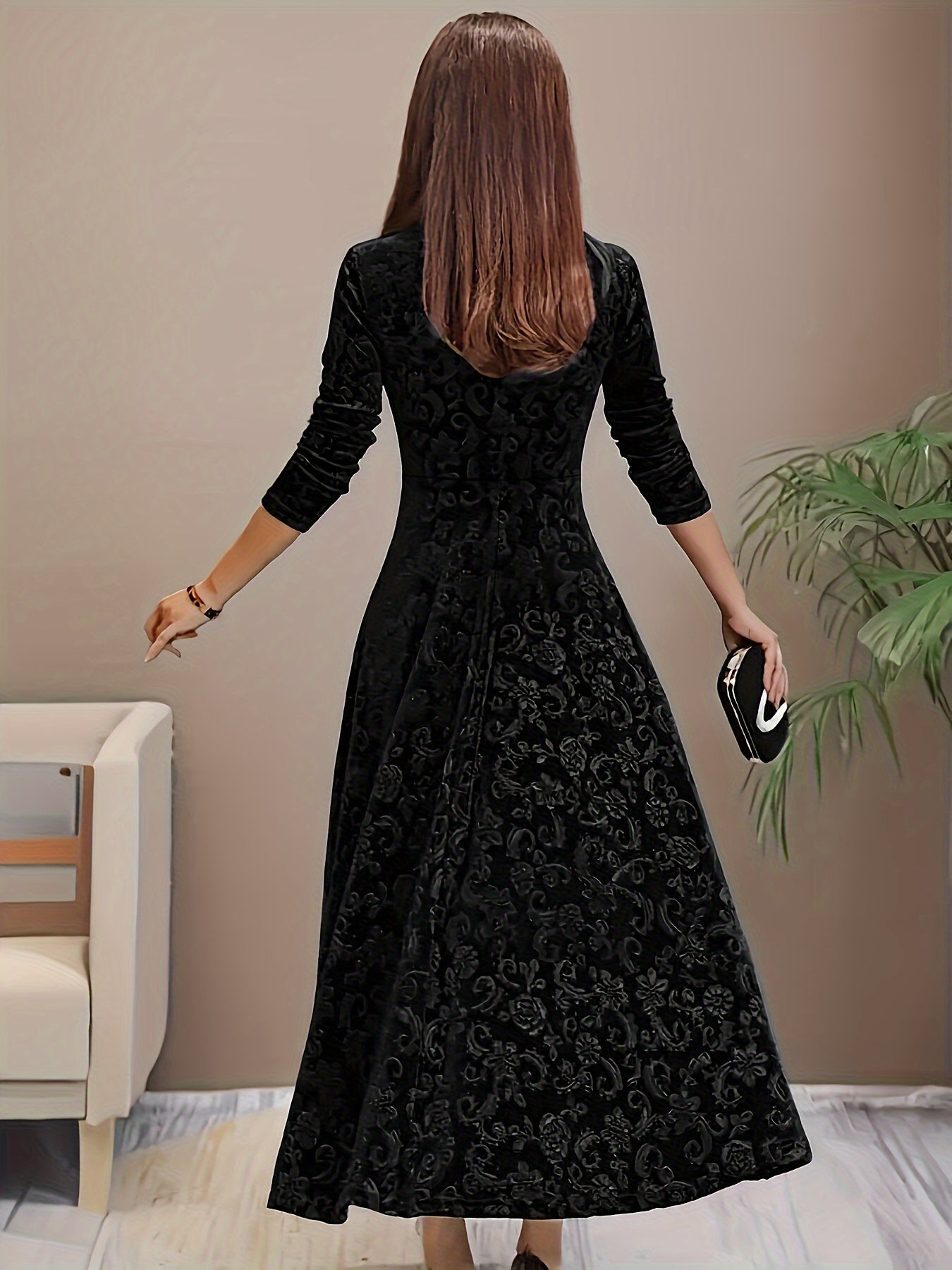 Robe en viscose pour femme VelvetBloom à col carré | Motif floral pour chaque saison