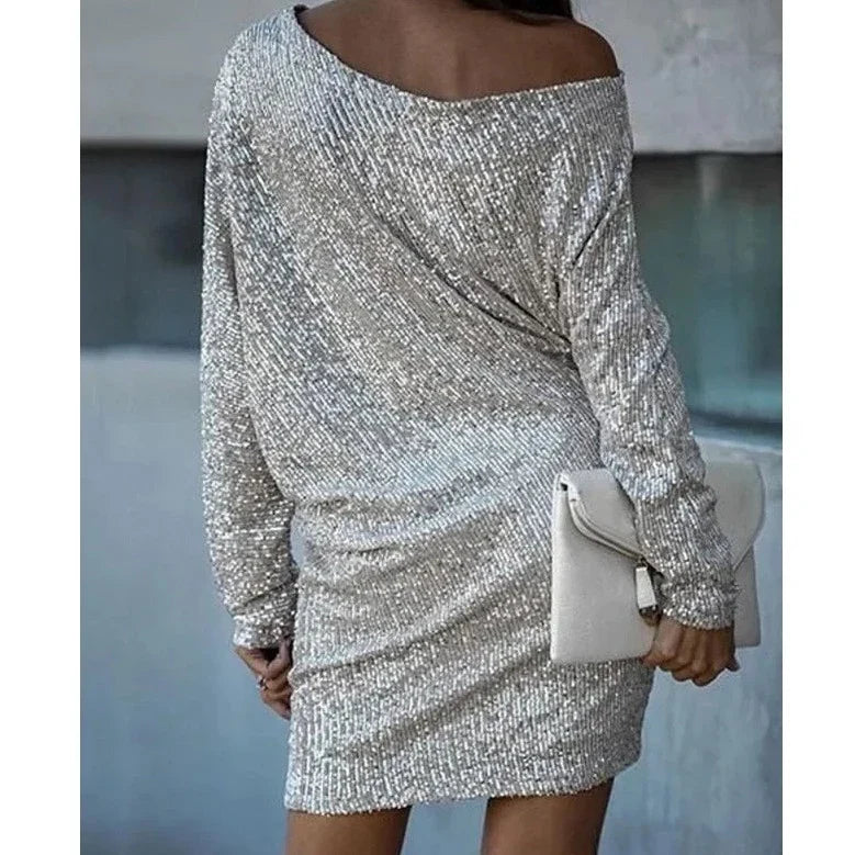 Robe à paillettes GlamLuxe avec éléments contrastés | Élégance et glamour pour les occasions spéciales