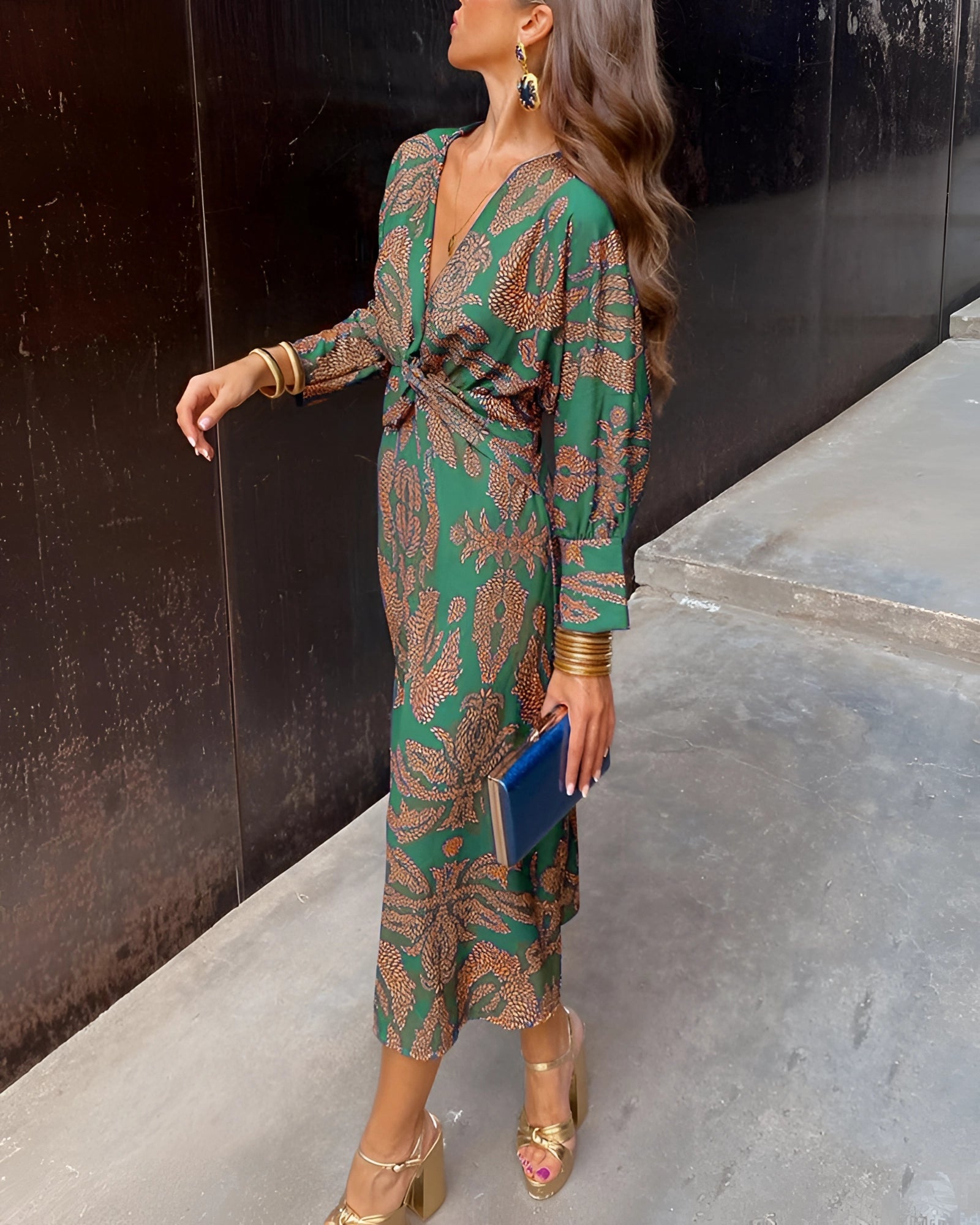 Robe midi pour femme FloralBloom | Col en V, manches longues | Mode d'automne en bleu, vert et rouge