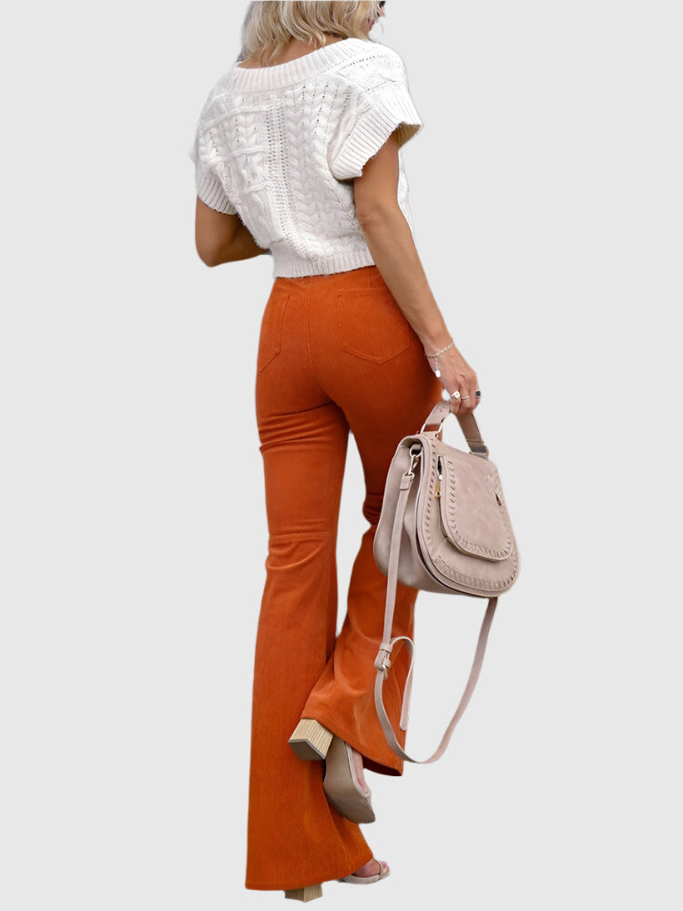Pantalon évasé VelvetFlares pour femme | Tissu en velours côtelé confortable | Tendance et moulante | Parfait pour la vie quotidienne et les loisirs