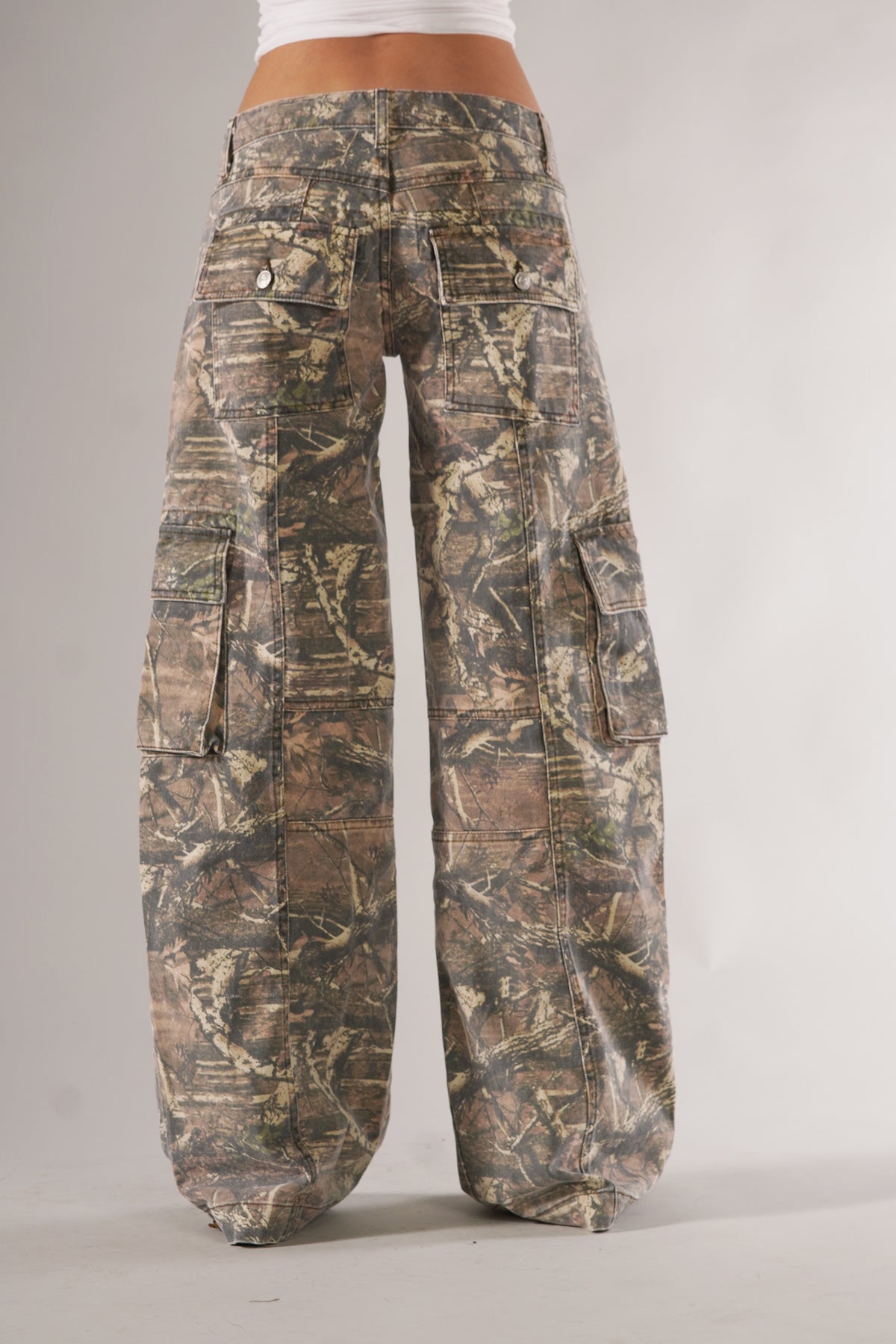 UrbanTrail Unisex Camo Cargo Pants | Versatile | Robust | Comfortable Fit | Outdoor &amp; Leisure