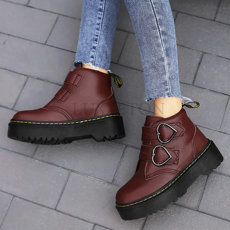 HeartStep ankle boots with heart-shaped buckles | Stylish | Comfortable | Perfect for fall/winter
