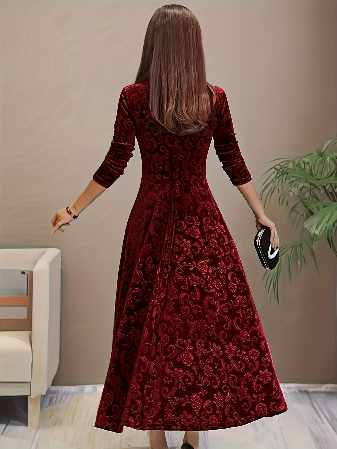 Robe en viscose pour femme VelvetBloom à col carré | Motif floral pour chaque saison