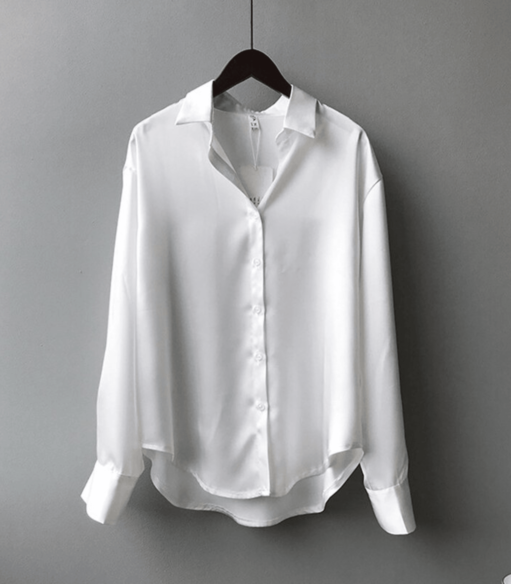 SilkEssence Chemisier élégant en satin de soie | Classique | Boutonné | Parfait pour les tenues d'affaires et de soirée