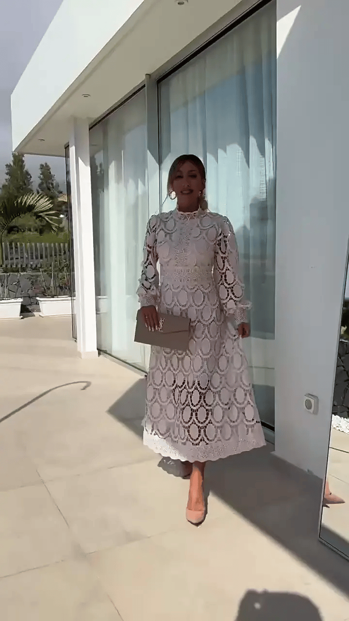Robe élégante en dentelle DreamLace | Coupe féminine | Pour les femmes | Parfait pour les occasions spéciales