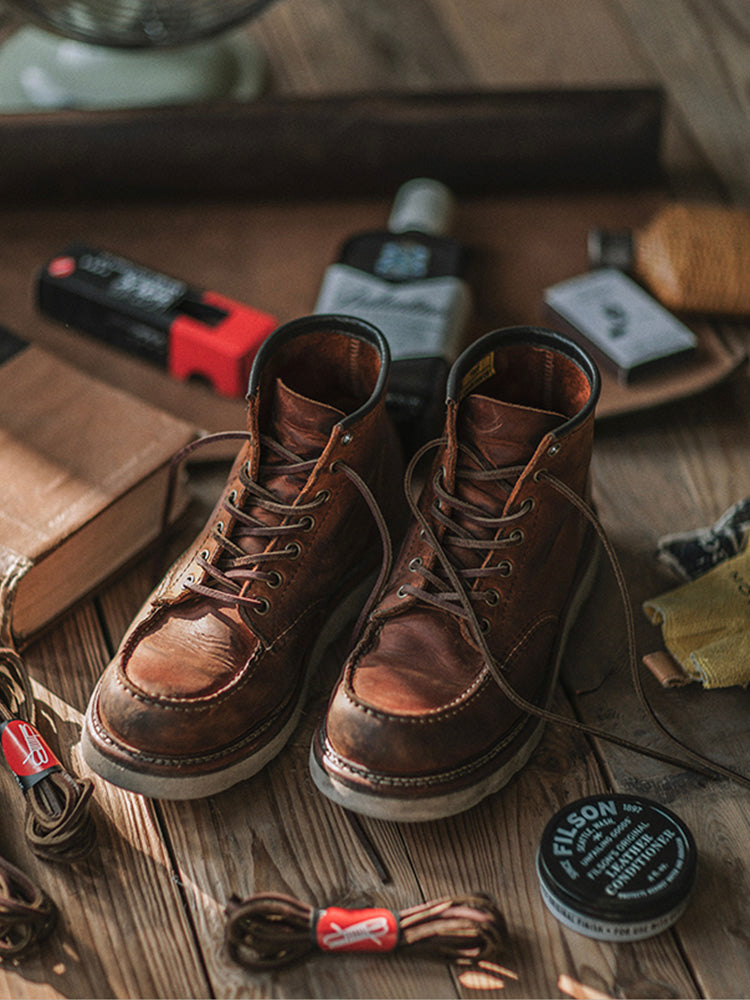 Delyria full-grain leather work boots | Robust moc toe boots for every challenge