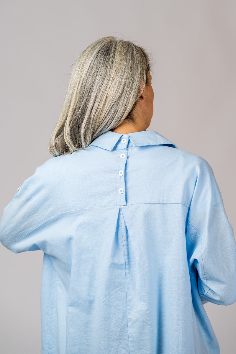 RelaxAura Women's Oversized Shirt | Trendy &amp; Comfortable | Perfect for Leisure &amp; Layering