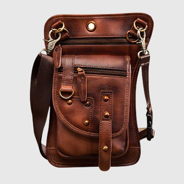 Dominator Leg Bag | Leather bag for motorcyclists | Practical and robust